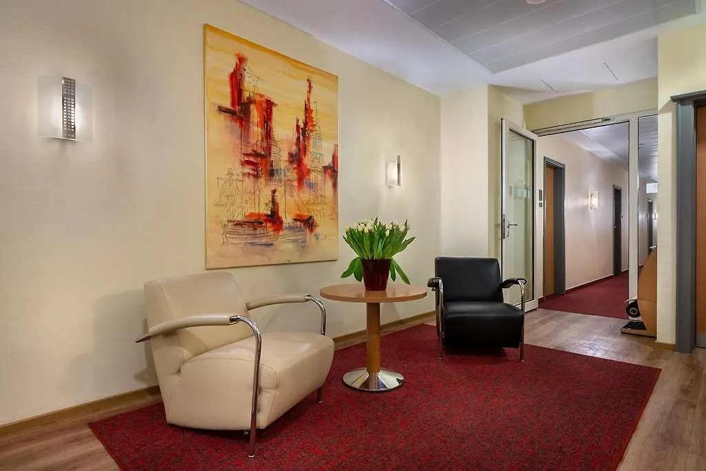 ***  Garner Hotel Hamburg - Wandsbek Marktplatz By Ihg Germany