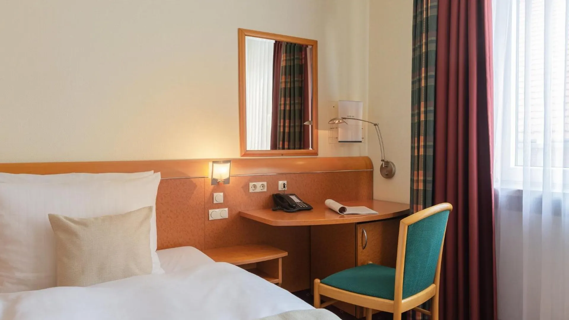 Garner Hotel Hamburg - Wandsbek Marktplatz 3*,