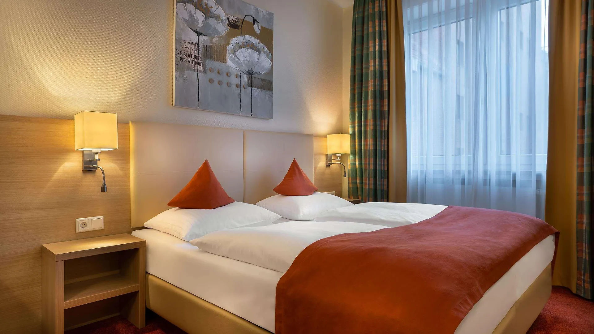Garner Hotel Hamburg - Wandsbek Marktplatz 3*,
