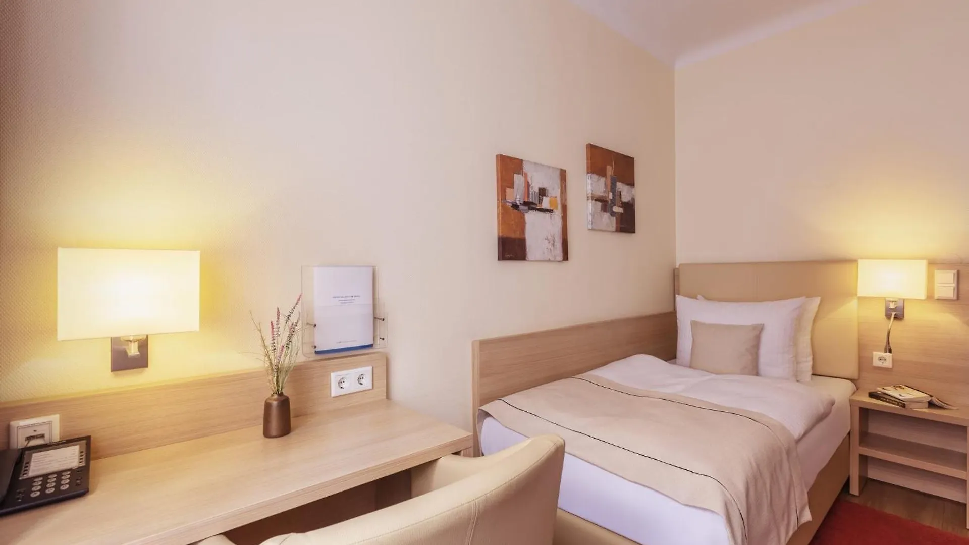 Garner Hotel Hamburg - Wandsbek Marktplatz