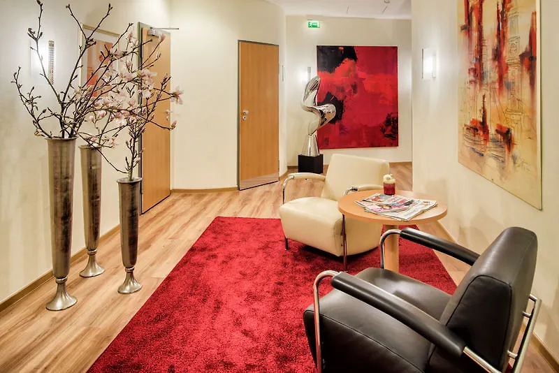 Garner Hotel Hamburg - Wandsbek Marktplatz By Ihg