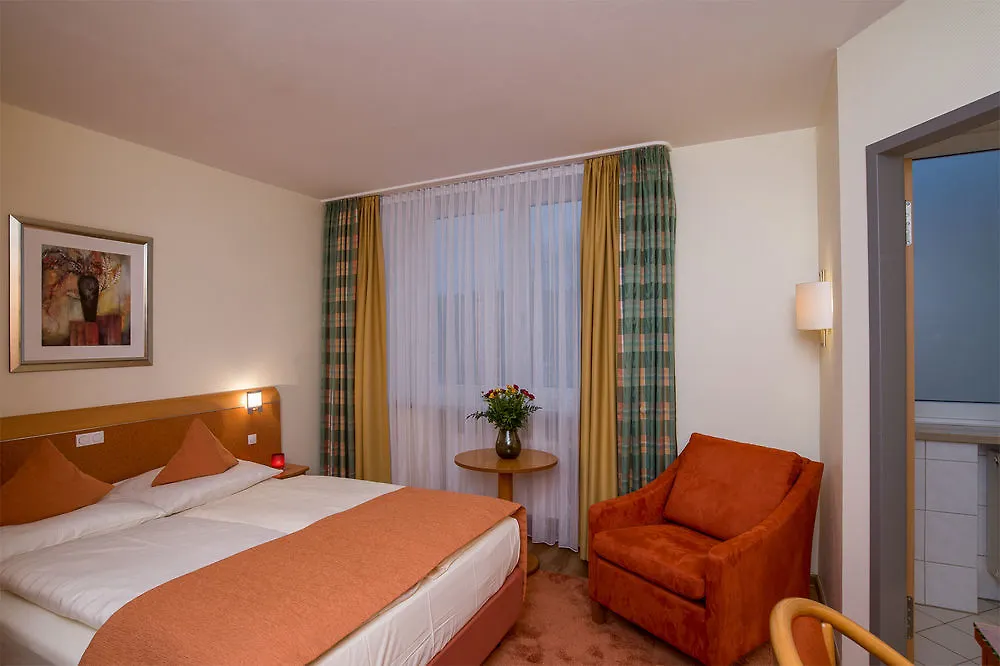 Garner Hotel Hamburg - Wandsbek Marktplatz By Ihg 3*,
